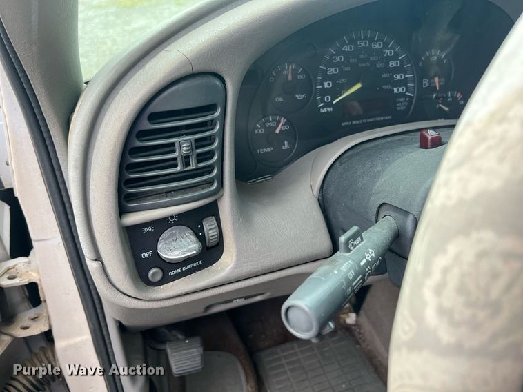 image for item LG9161 1998 GMC Safari  van