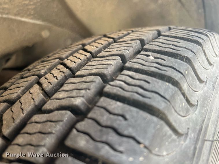 image for item LG9161 1998 GMC Safari  van