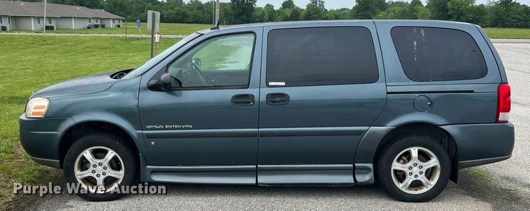 image for item LG9163 2007 Chevrolet Uplander  van