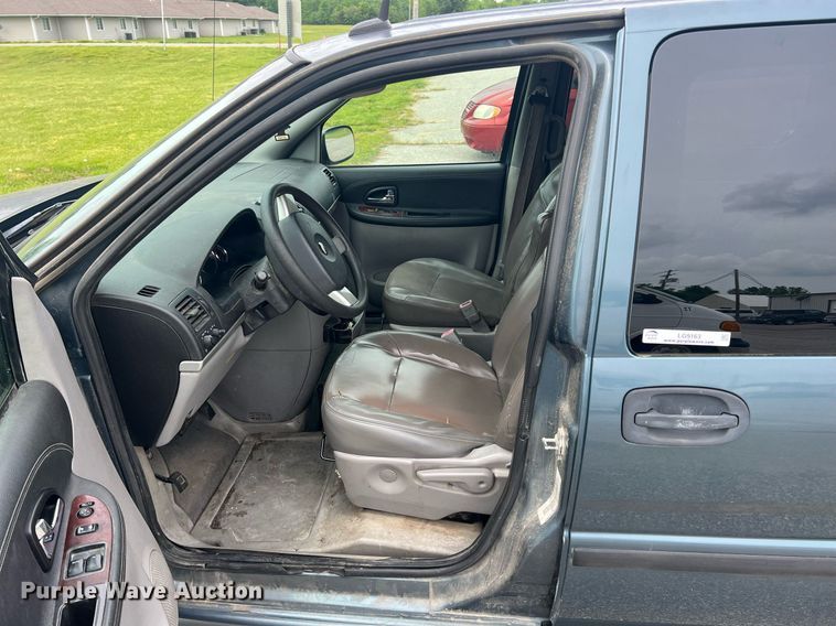 image for item LG9163 2007 Chevrolet Uplander  van
