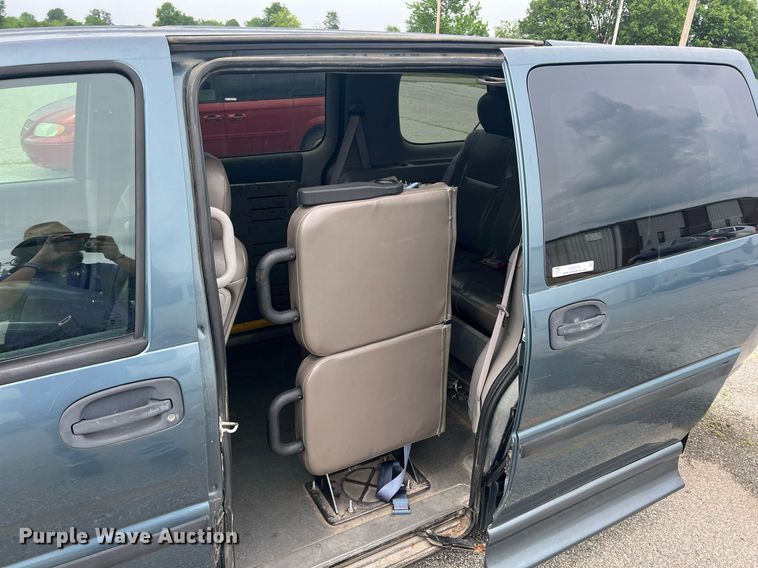 image for item LG9163 2007 Chevrolet Uplander  van