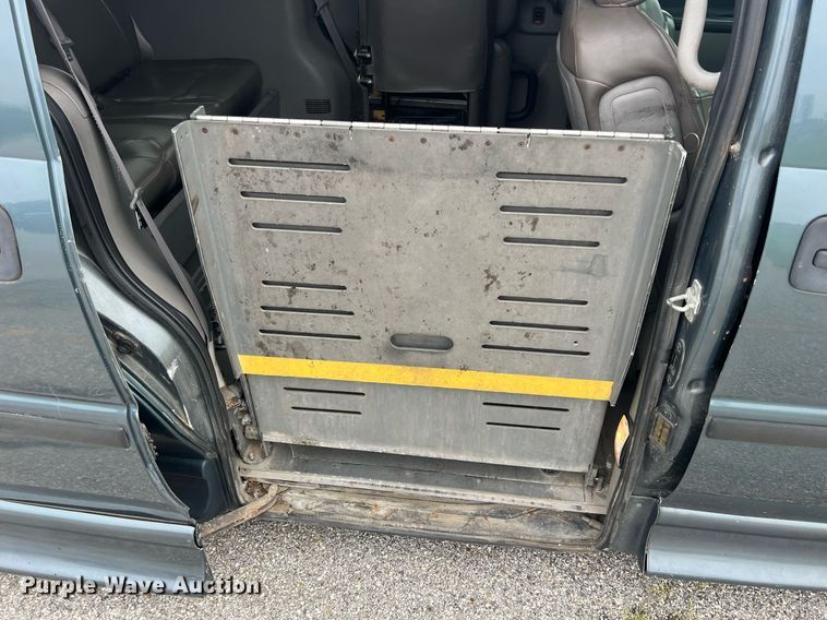 image for item LG9163 2007 Chevrolet Uplander  van