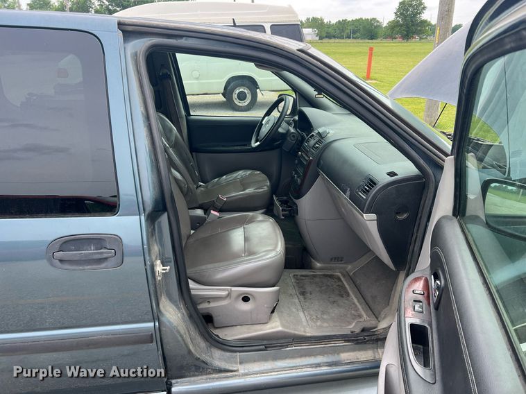 image for item LG9163 2007 Chevrolet Uplander  van