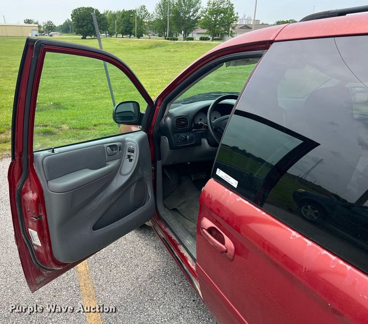 image for item LG9164 2006 Dodge Grand Caravan  van