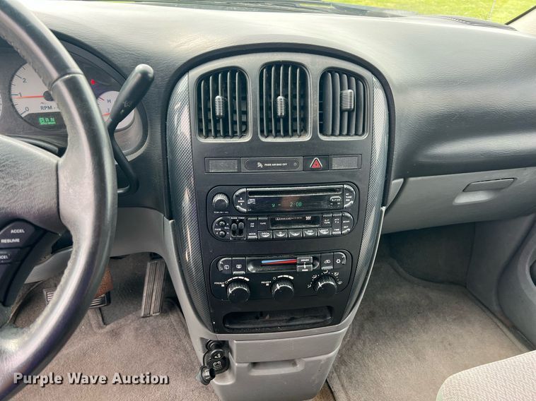 image for item LG9164 2006 Dodge Grand Caravan  van