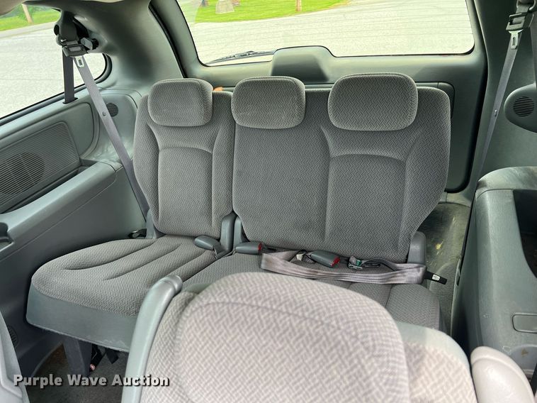 image for item LG9164 2006 Dodge Grand Caravan  van