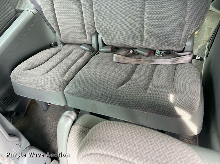 image for item LG9164 2006 Dodge Grand Caravan  van