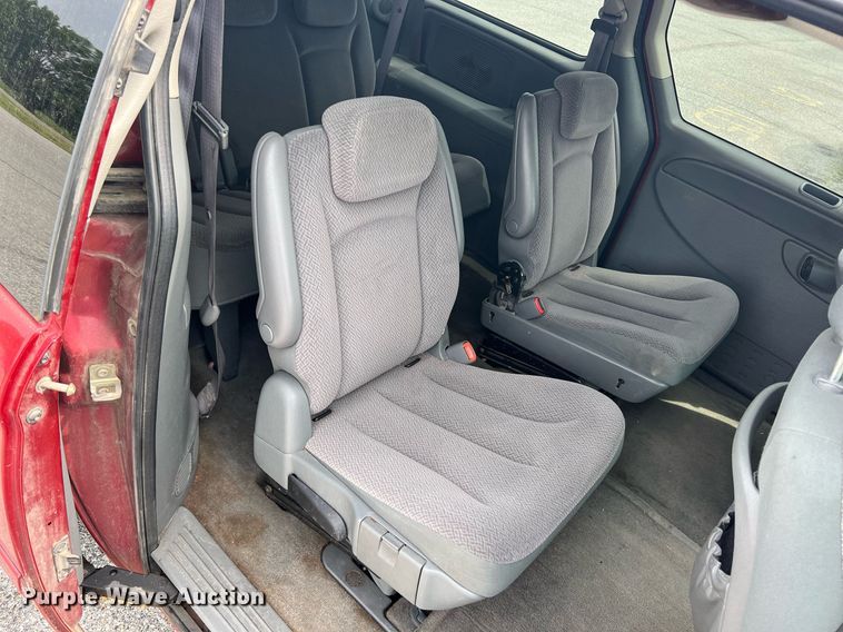 image for item LG9164 2006 Dodge Grand Caravan  van