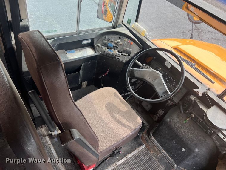 image for item LG9165 1997 International 3800  school bus