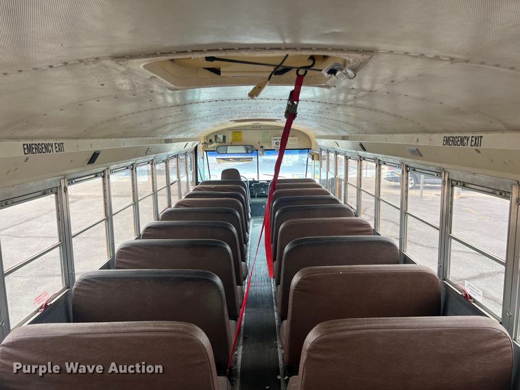 image for item LG9165 1997 International 3800  school bus