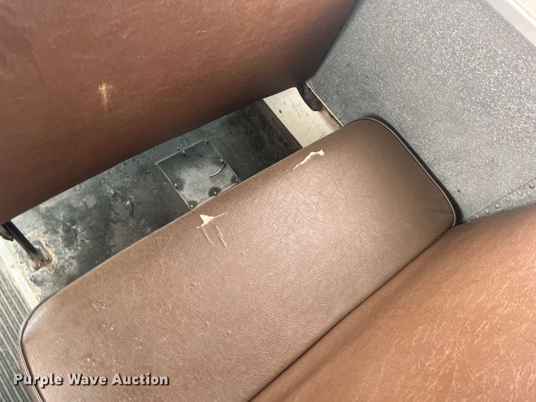 image for item LG9165 1997 International 3800  school bus