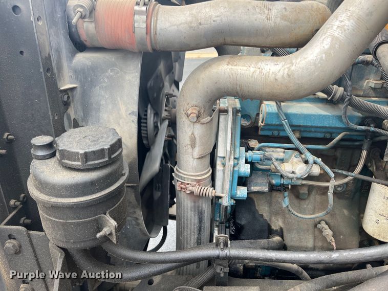 image for item LG9165 1997 International 3800  school bus