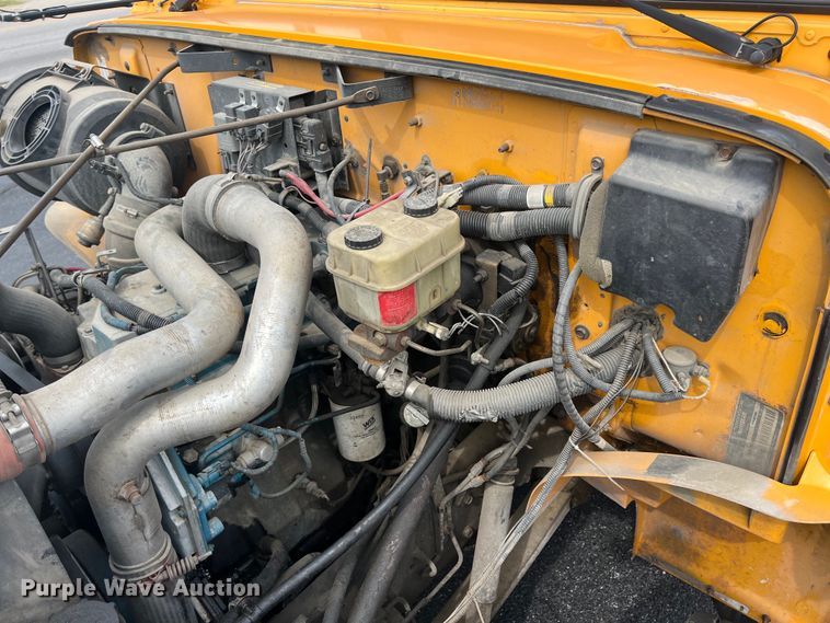 image for item LG9165 1997 International 3800  school bus