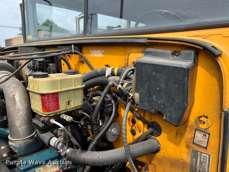 image for item LG9166 1997 International 3800  school bus