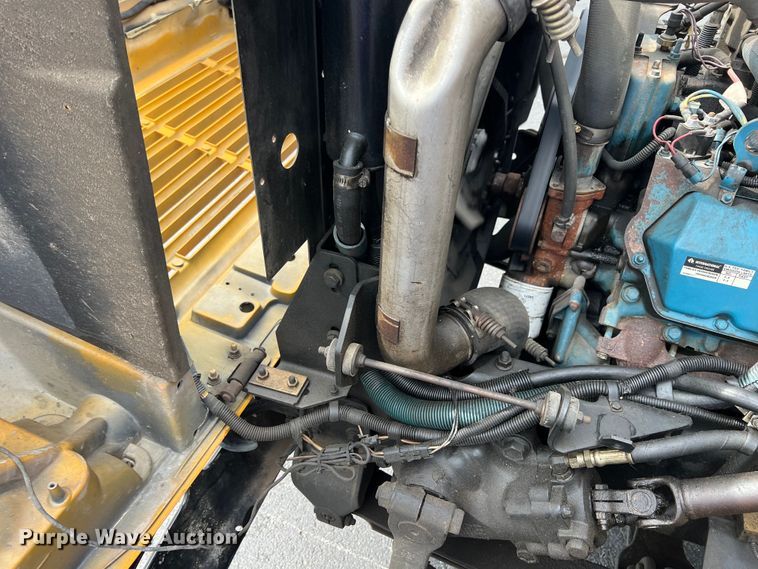 image for item LG9166 1997 International 3800  school bus