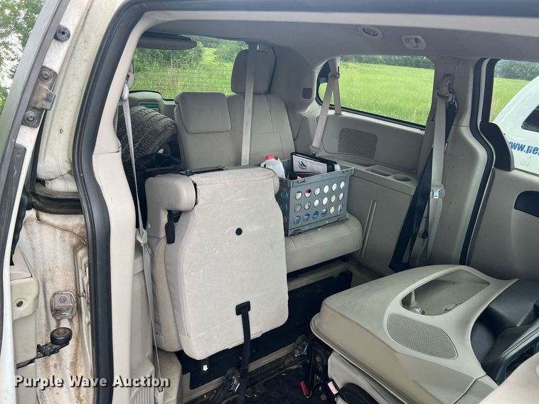 image for item LG9177 2012 Dodge Grand Caravan  van