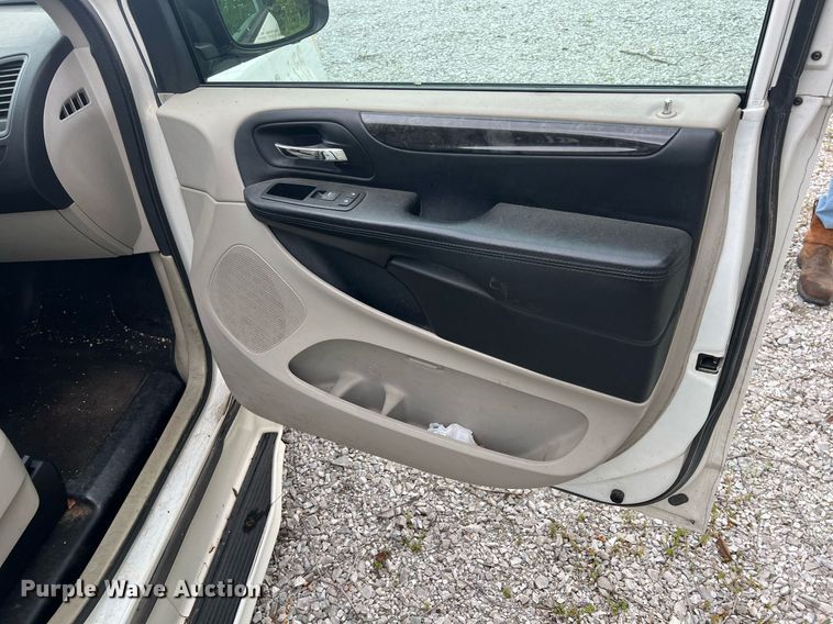 image for item LG9177 2012 Dodge Grand Caravan  van