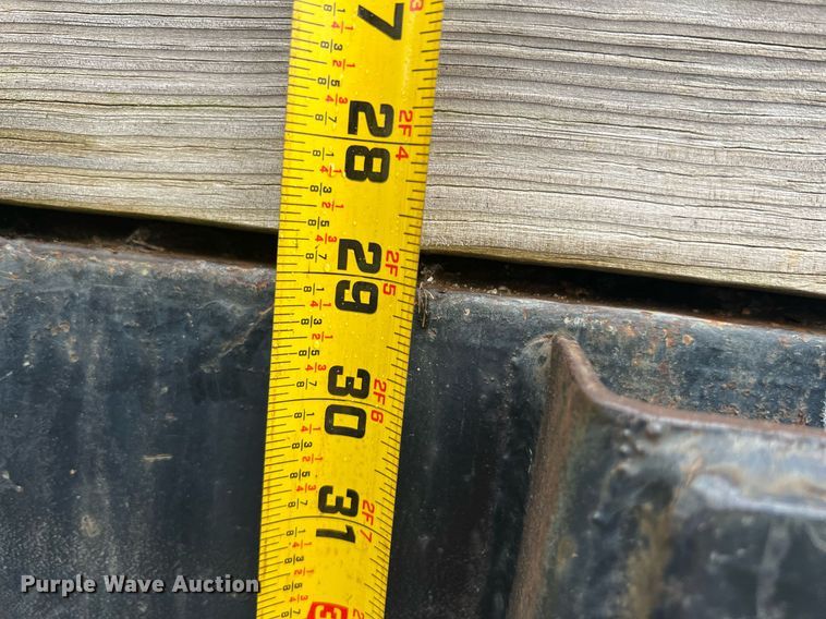 image for item LG9183 2000 Chevrolet C7  dump flatbed truck