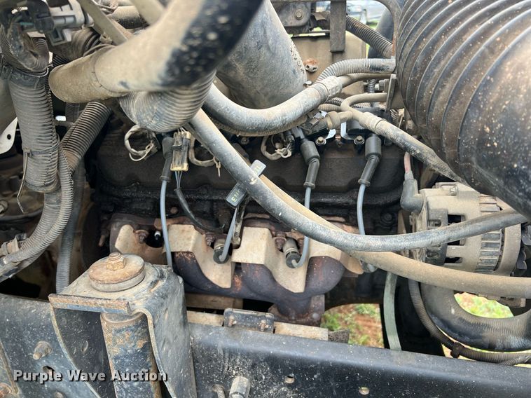 image for item LG9183 2000 Chevrolet C7  dump flatbed truck