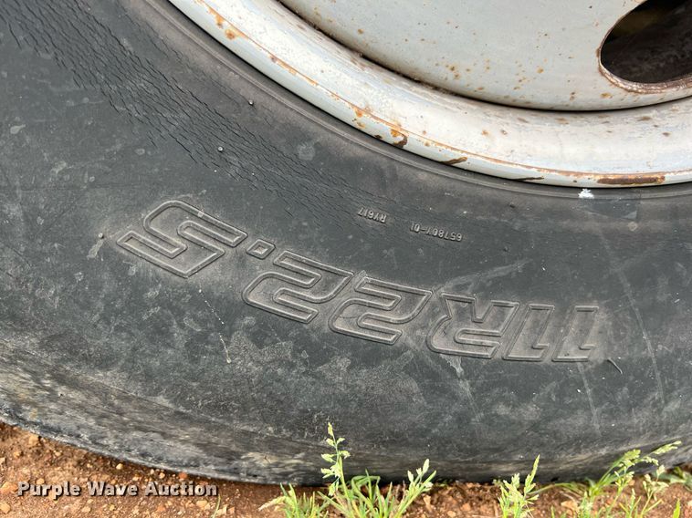 image for item LG9183 2000 Chevrolet C7  dump flatbed truck