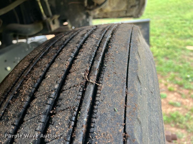 image for item LG9183 2000 Chevrolet C7  dump flatbed truck