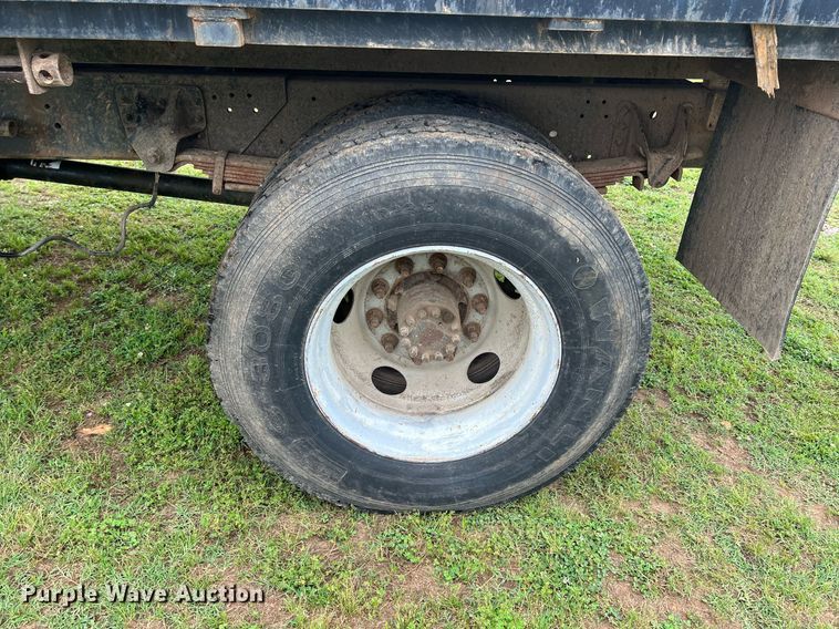 image for item LG9183 2000 Chevrolet C7  dump flatbed truck