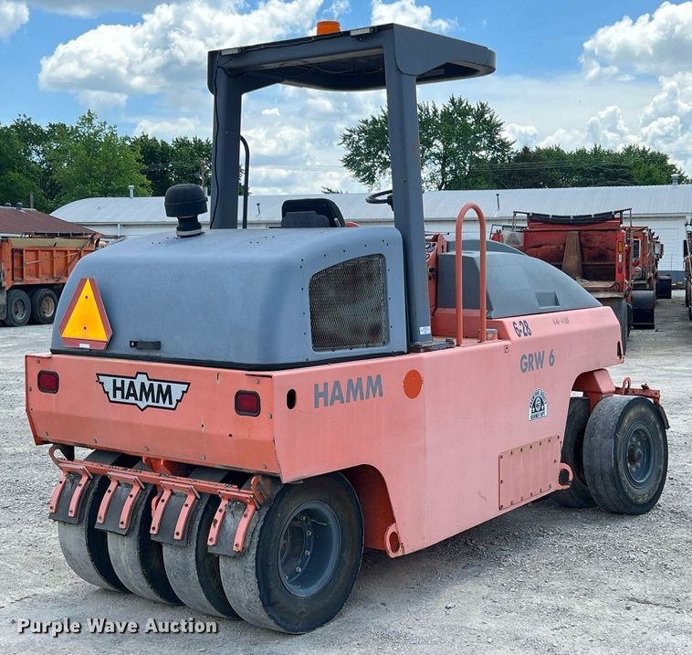 image for item LG9204 Hamm GRW6  pneumatic roller