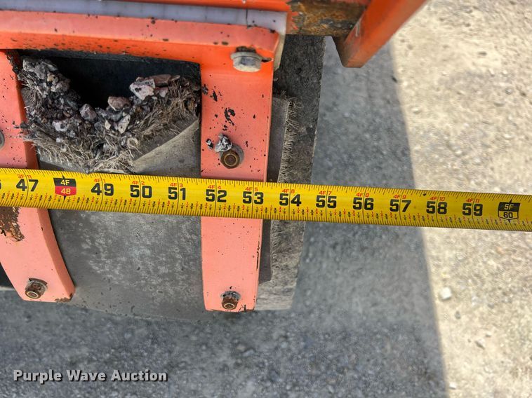 image for item LG9204 Hamm GRW6  pneumatic roller