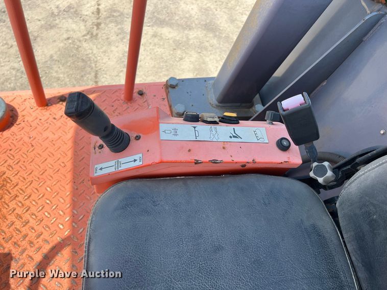 image for item LG9204 Hamm GRW6  pneumatic roller