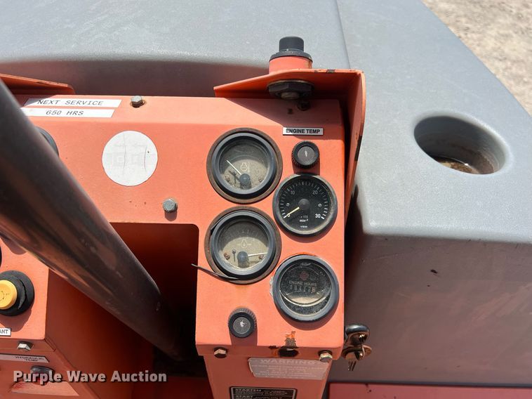 image for item LG9204 Hamm GRW6  pneumatic roller