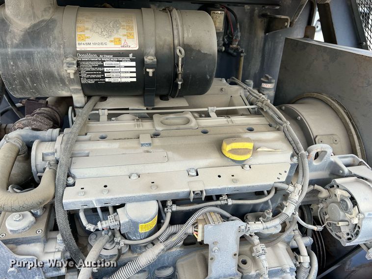 image for item LG9204 Hamm GRW6  pneumatic roller