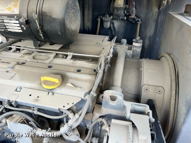 image for item LG9204 Hamm GRW6  pneumatic roller