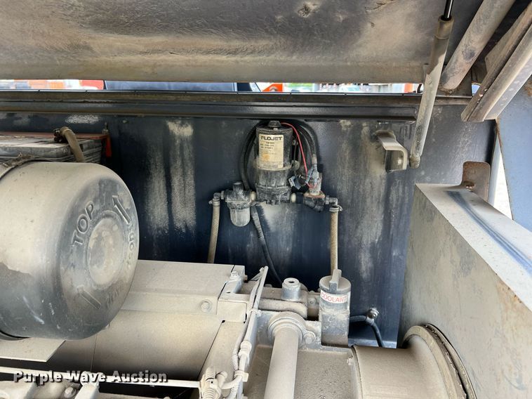 image for item LG9204 Hamm GRW6  pneumatic roller