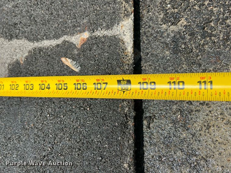 image for item LG9205 1999 Ford F350 Super Duty  dump flatbed pickup truck