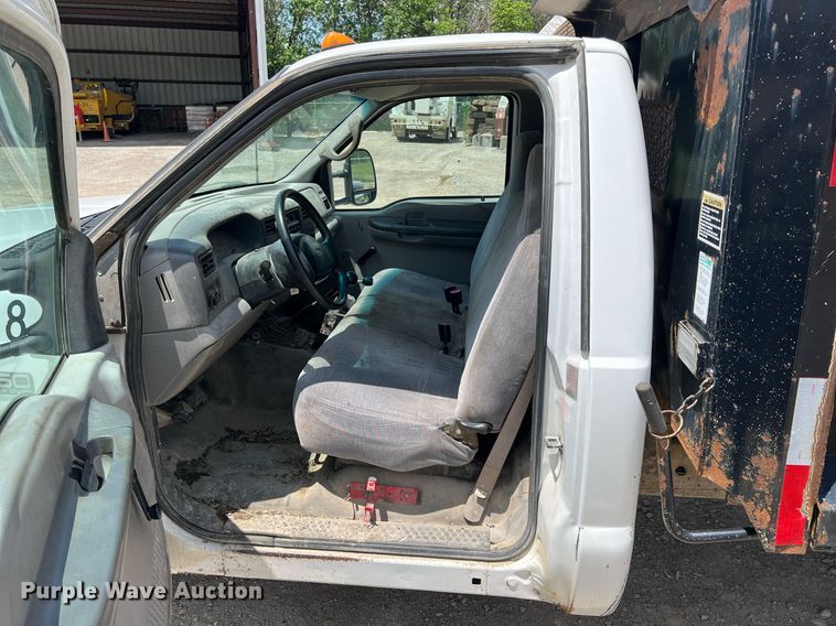 image for item LG9205 1999 Ford F350 Super Duty  dump flatbed pickup truck