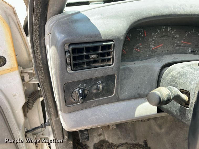 image for item LG9205 1999 Ford F350 Super Duty  dump flatbed pickup truck