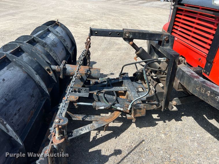 image for item LG9206 1997 International 4900  dump truck