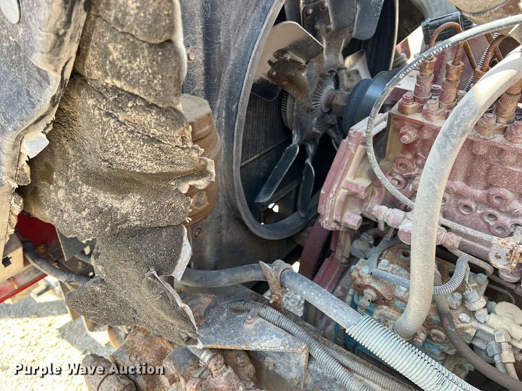 image for item LG9206 1997 International 4900  dump truck