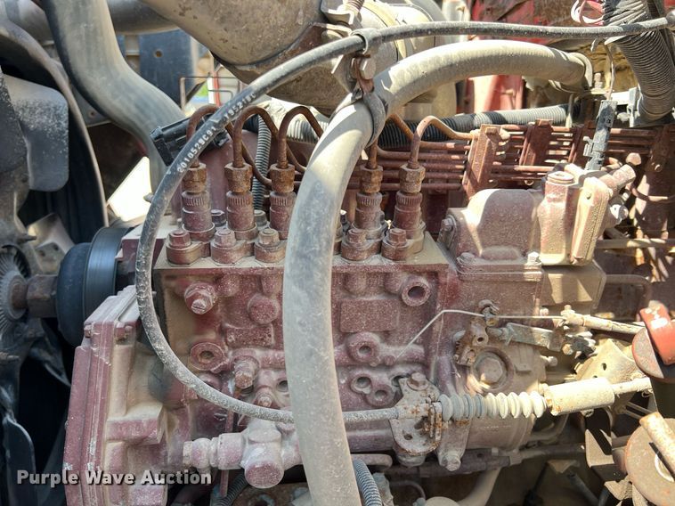 image for item LG9206 1997 International 4900  dump truck