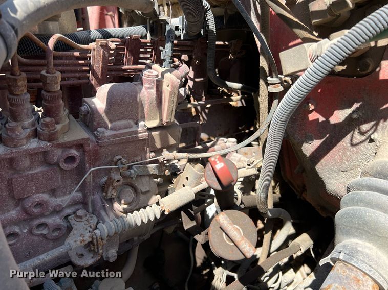 image for item LG9206 1997 International 4900  dump truck