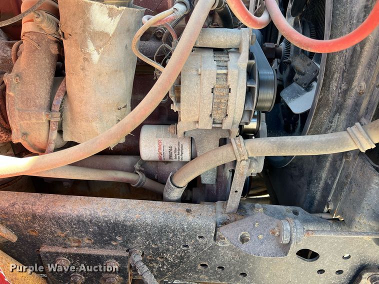 image for item LG9206 1997 International 4900  dump truck