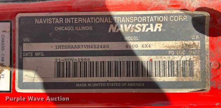 image for item LG9206 1997 International 4900  dump truck