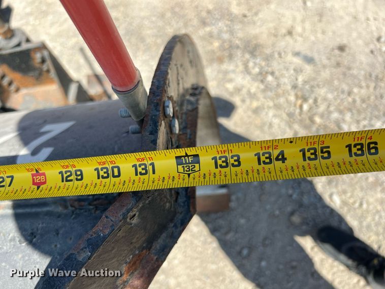 image for item LG9207 1997 International 4900  dump truck