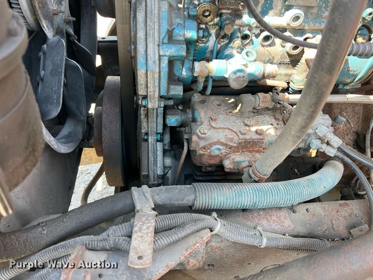 image for item LG9207 1997 International 4900  dump truck