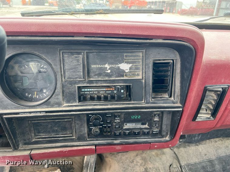 image for item LG9208 1992 Dodge D150  pickup truck