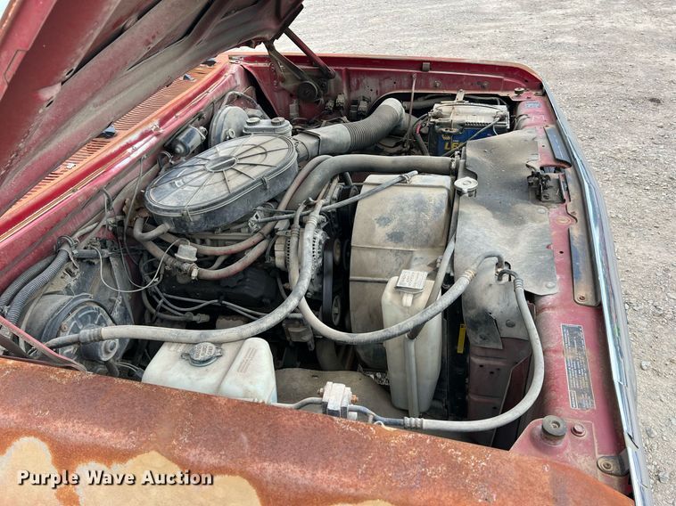 image for item LG9208 1992 Dodge D150  pickup truck