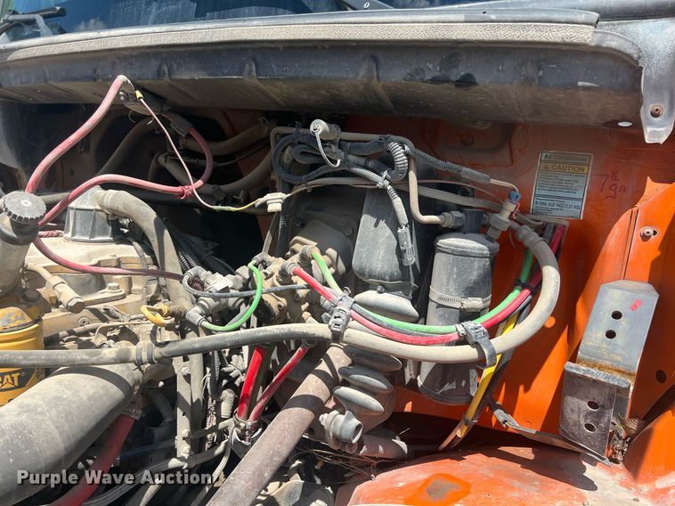 image for item LG9209 2003 Freightliner Business Class M2  dump truck