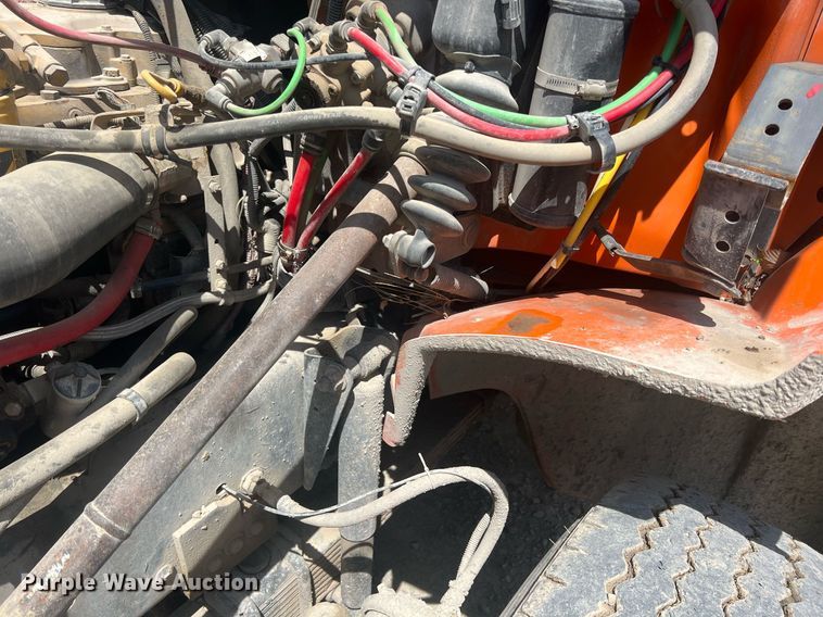 image for item LG9209 2003 Freightliner Business Class M2  dump truck