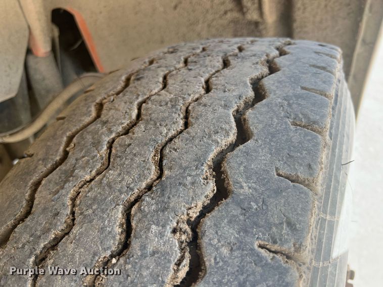 image for item LG9209 2003 Freightliner Business Class M2  dump truck