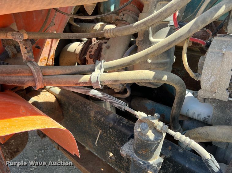 image for item LG9213 1996 International 4900  dump truck